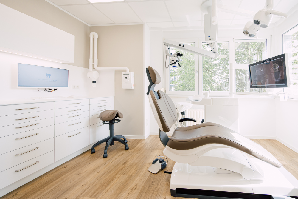 zahnarzt-frankfurt-riedberg-foto-behandlungszimmer zahnarzt-frankfurt-riedberg-foto-behandlungszimmer